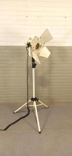Vintage Industriële studio lamp tripod vloerlamp projector, Gebruikt, Metaal, Ophalen