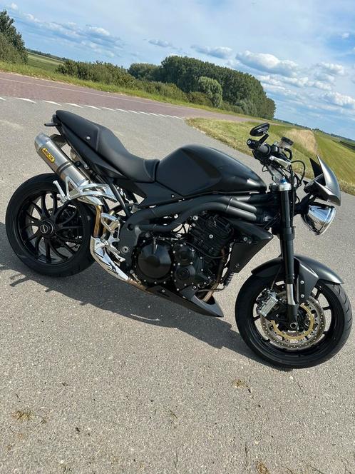 Super nette Triumph 1050, Motoren, Motoren | Triumph, Particulier, Naked bike, meer dan 35 kW, 3 cilinders, Motorrijbewijs A, Handvatverwarming