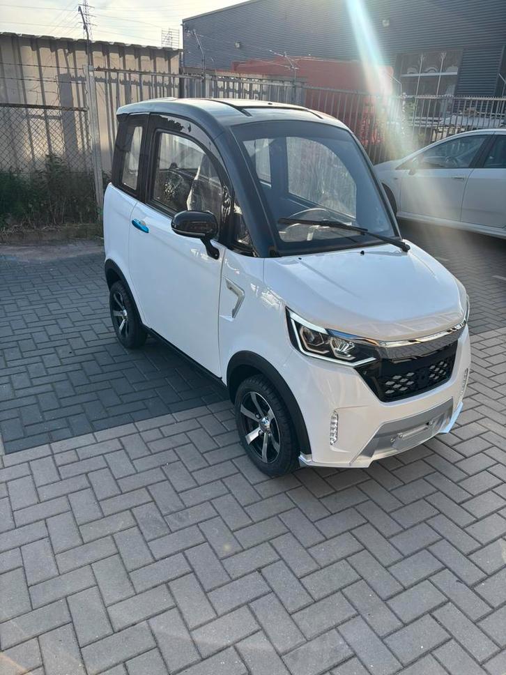 (Fabrieksnieuw) Overdekte scootmobiel 45 km/u - 100km bereik, Diversen, Brommobielen en Scootmobielen, Nieuw, 46 km of meer, 16 km/u of meer