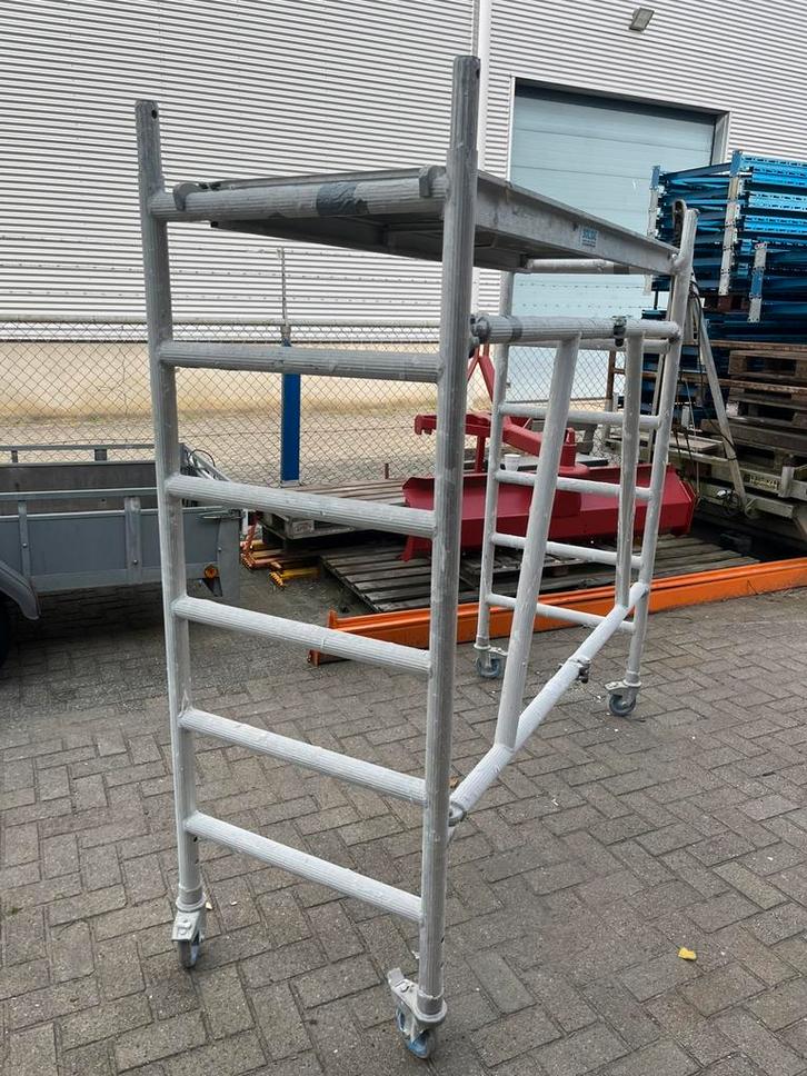 Rolsteiger kamersteiger solide  kamer steiger ️, Doe-het-zelf en Verbouw, Gereedschap | Handgereedschap, Gebruikt, Ophalen