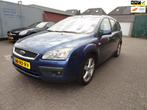 Ford Focus Wagon 2.0-16V Ghia CLIMA (KM 247239 NAP), 65 €/maand, Gebruikt, Blauw, Handgeschakeld