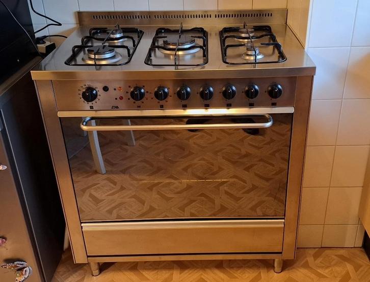 5 pits gasfornuis Etna, Witgoed en Apparatuur, Fornuizen, Zo goed als nieuw, Vrijstaand, Gas, 5 kookzones of meer, 85 tot 90 cm