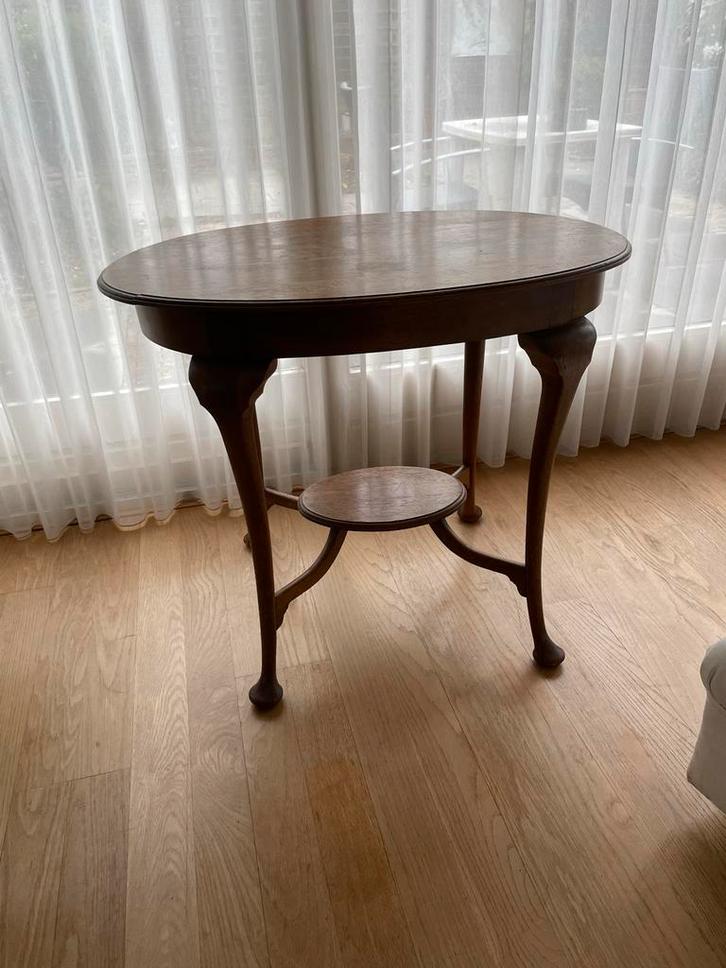 Antieke ovale salontafel met gebruikerssporen, Antiek en Kunst, Antiek | Meubels | Tafels, Ophalen