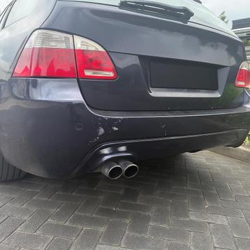 Gezocht BMW e61 m sport achterbumper beschikbaar voor biedingen