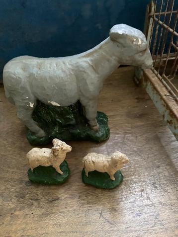 Kerst ram en schaap  beschikbaar voor biedingen