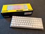 Corsair K65 RGB RED Mini - wit - Compact Gaming Toetsenbord, Computers en Software, Gaming toetsenbord, Nieuw, Ophalen of Verzenden