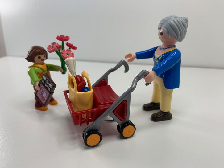 Playmobil 70194 Oma met rollator (compleet met doos), Kinderen en Baby's, Speelgoed | Playmobil, Gebruikt, Complete set, Ophalen of Verzenden