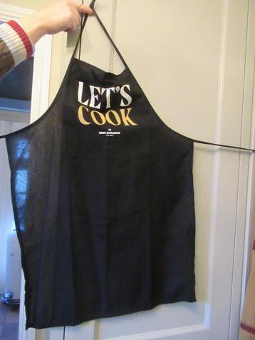 zwart KEUKENSCHORT / schort met tekst LET'S COOK beschikbaar voor biedingen