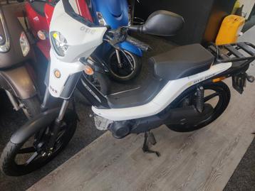 Bye Bike 2 Takt Geel Kenteken - Rijdt Goed! beschikbaar voor biedingen