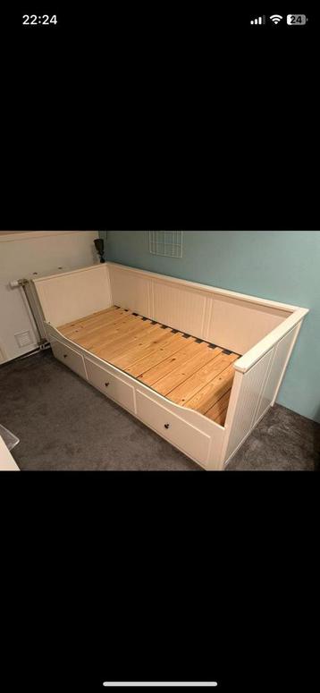 2 x ikea hemnes bedbank beschikbaar voor biedingen