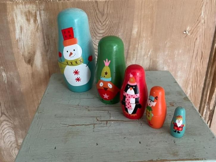 Matroesjka / baboesjka poppetjes. Kerstmis thema., Verzamelen, Poppetjes en Figuurtjes, Zo goed als nieuw, Ophalen