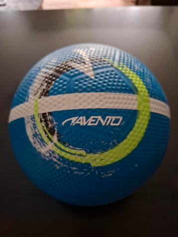 Avento Straatvoetbal - Zo goed als nieuw! beschikbaar voor biedingen