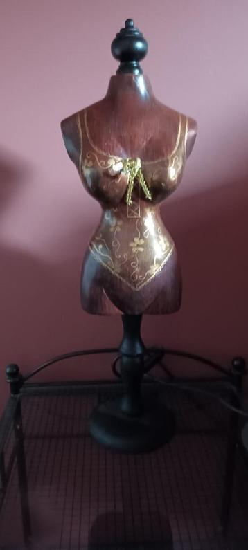 Paspopje / Torso beschikbaar voor biedingen