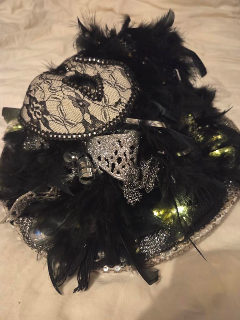 carnavalshoed met verlichting, Kleding | Dames, Carnavalskleding en Feestkleding, Ophalen of Verzenden, Zo goed als nieuw, Carnaval