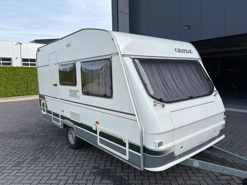 Nette 4-persoons Chateau Carrat 390, Caravans en Kamperen, Caravans, Particulier, tot en met 4, 750 - 1000 kg, Treinzit, Chateau