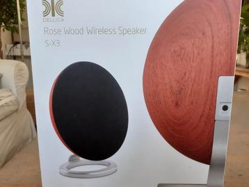 Dellica Rose Wood wireless speaker S-X3 (nieuw in doos) beschikbaar voor biedingen