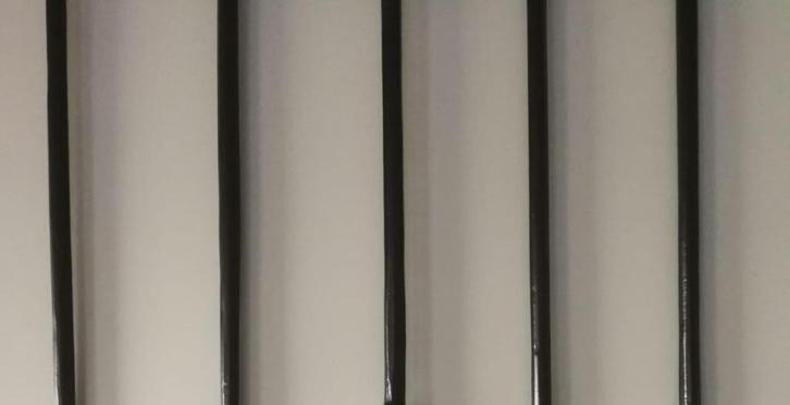 JVH-G: massieve trapspijlen smeedijzer trap hek satijn zwart, Huis en Inrichting, Woonaccessoires | Overige, Nieuw, Ophalen of Verzenden