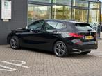 BMW 1-serie 118i Executive Edition/1STE EIG/NAVI/CARPLAY/LED, Auto's, BMW, Gebruikt, Leder en Stof, Zwart, Origineel Nederlands