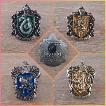 Set pins van Harry Potter Afdelingen beschikbaar voor biedingen