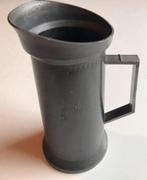 Tinnen maatbeker 1/2 liter Engeltjes Tin gemerkt, Antiek en Kunst, Antiek | Tin, Ophalen of Verzenden