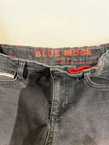 Zwarte spijkerbroek, mt 134. Blue ridge. Slim. Nieuwstaat! beschikbaar voor biedingen