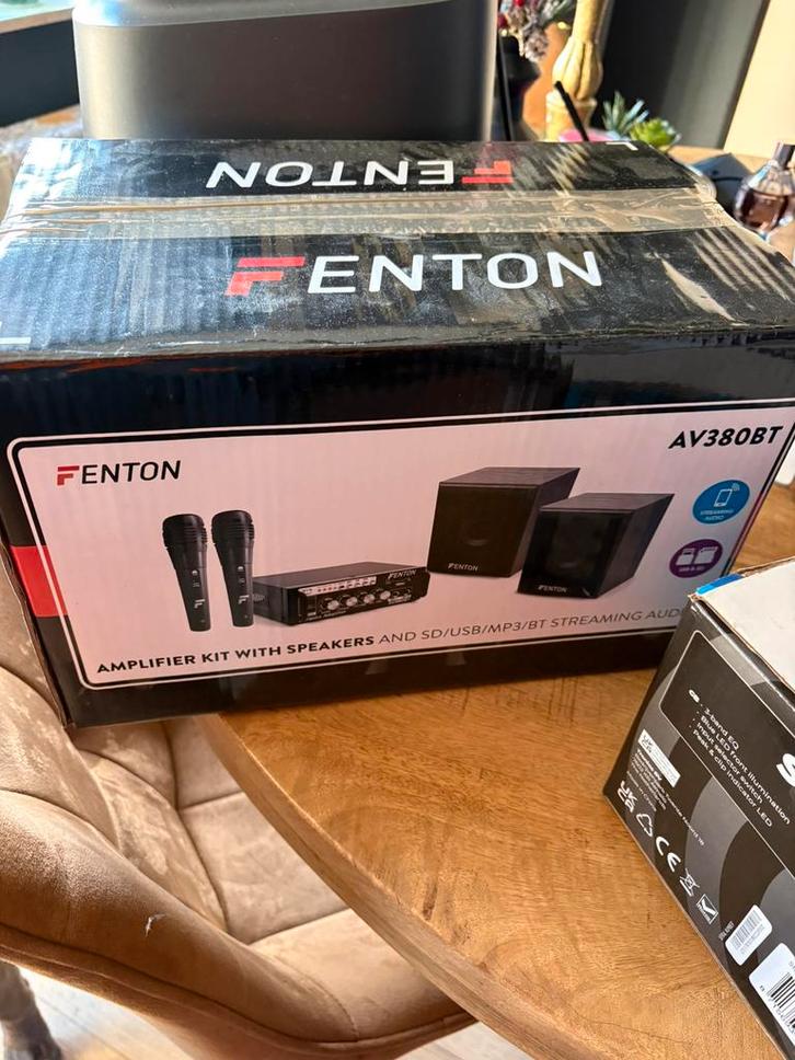 Fenton AV380BT, Audio, Tv en Foto, Karaoke-apparatuur, Zo goed als nieuw, Complete set, Ophalen