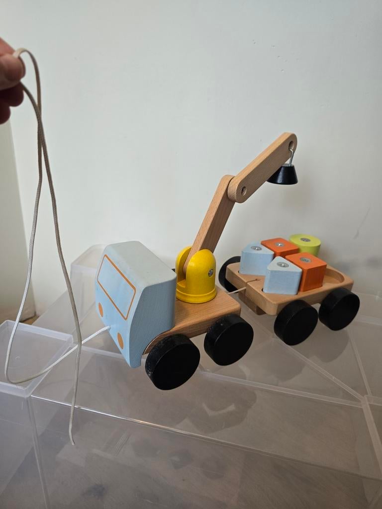 Houten wagen met magneet blokken compleet, Ophalen of Verzenden, Zo goed als nieuw, Duw- of Trekspeelgoed