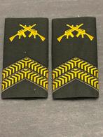 Setje rangen gvt kpl1 leidinggevende, Verzamelen, Militaria | Algemeen, Verzenden, Landmacht, Nederland, Embleem of Badge
