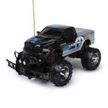NEW BRIGHT nieuwe bestuurbare race truck beschikbaar voor biedingen