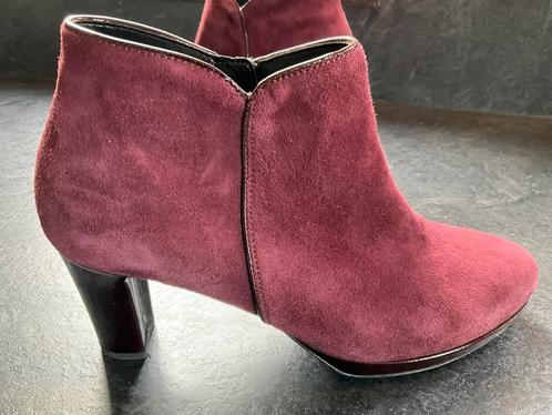 Te koop: elegante Gabor laarsjes, maat 39, Kleding | Dames, Schoenen, Zo goed als nieuw, Rood, Ophalen