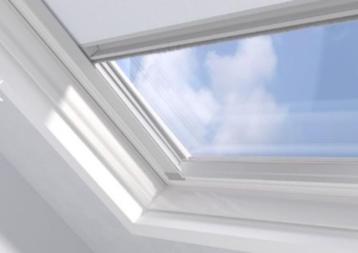 Velux verduisterend rolgordijn SK01 – wit/grijs voor GGL 3 beschikbaar voor biedingen