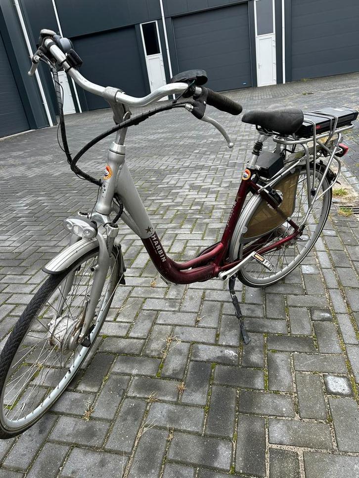Super leuke en nette harbin elektrische fiets, Fietsen en Brommers, Fietsen | Dames | Moederfietsen, Zo goed als nieuw, Overige merken