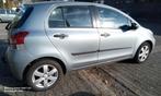 Toyota Yaris 1.3 16V Vvt-i 5DR 2011 Grijs, Voorwielaandrijving, Stof, 4 cilinders, Handgeschakeld