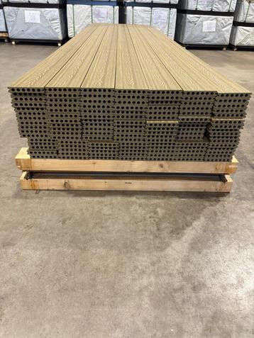 Composiet Vlonderplanken - Light Teak - Scherpe Prijs beschikbaar voor biedingen