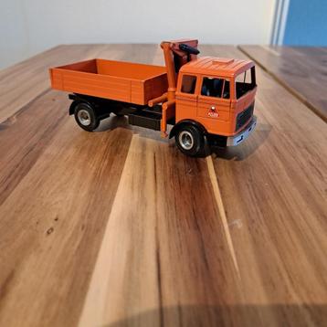 GHEISHA MERCEDES LP + ATLAS KRAAN /CONRAD BAKWAGEN ATLAS KR. beschikbaar voor biedingen