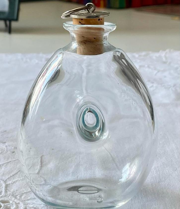 Vintage Flesje Gustaf Adolf Sveriges Konung, Antiek en Kunst, Antiek | Glas en Kristal, Ophalen of Verzenden