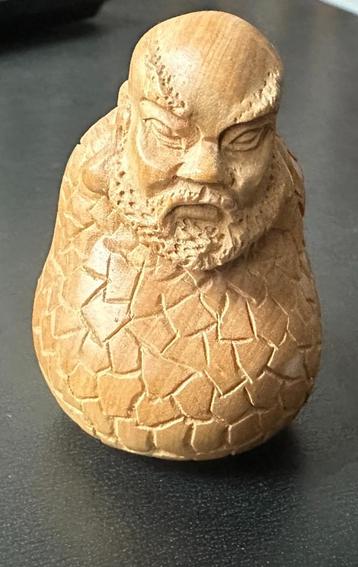 Grote hardhouten Netsuke van een Wijsgeer beschikbaar voor biedingen
