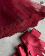 Duvak en kuşak bordo, Ophalen, Zo goed als nieuw, Accessoires