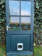 Buitendeur met kattenluik, Doe-het-zelf en Verbouw, Ophalen, Gebruikt, 80 tot 100 cm, Buitendeur
