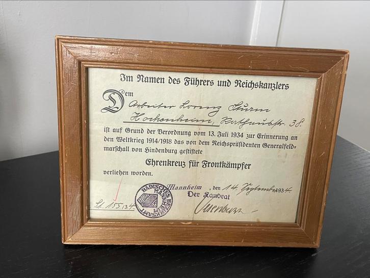 Duitse oorkonde Ehrenkreuz für Frontkämpfer in lijst, Verzamelen, Militaria | Algemeen, Landmacht, Lintje, Medaille of Wings, Duitsland