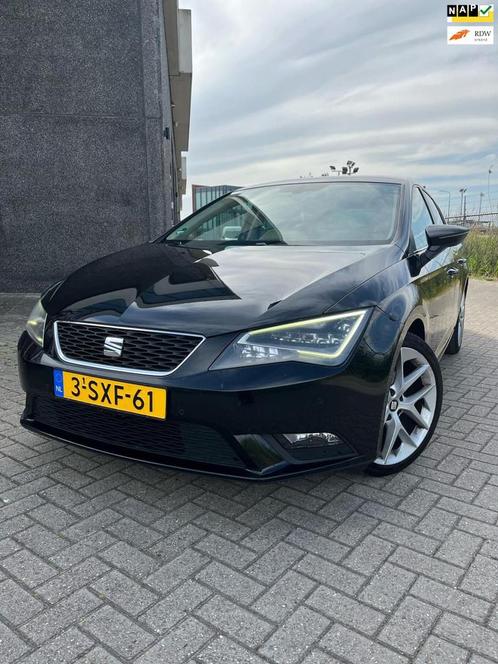 Seat Leon 1.6 TDI FR SPORT LED APK CRÈME LEER, Auto's, Seat, Bedrijf, Te koop, Leon, ABS, Airbags, Airconditioning, Boordcomputer