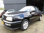 Volkswagen GOLF Cabriolet 1.8 (bj 1997), Auto's, Oldtimers, Voorwielaandrijving, Stof, Zwart, Cabriolet