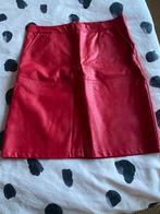 Imitatie leren rokje, Kleding | Dames, Rokken, Ophalen of Verzenden, Zo goed als nieuw, Rood, Boven de knie