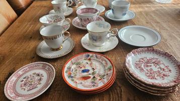 Vintage Theekopjes & Schotels - Diverse Stijlen beschikbaar voor biedingen