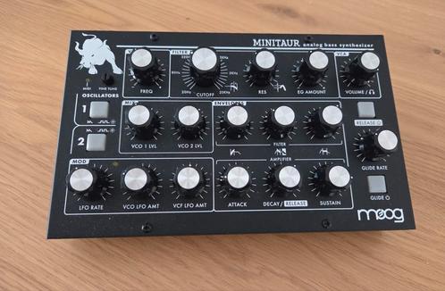 Moog Minitaur Analoge Bass Synthesizer, Muziek en Instrumenten, Synthesizers, Zo goed als nieuw, Overige merken, Met midi-aansluiting