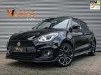 Suzuki Swift 1.4 Sport Navi Keyless CarPlay Stoelverwarming, Auto's, Stof, Gebruikt, Zwart, 4 cilinders
