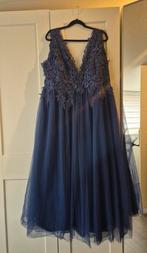Blauwe gala jurk met kanten details en tule, Ophalen, Blauw, Maat 46/48 (XL) of groter, Onder de knie