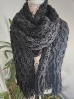 Zwarte Gehaakte Sjaal met Franjes, Maat 46/48 (XL) of groter, Ophalen of Verzenden, Zo goed als nieuw, Handgemaakt