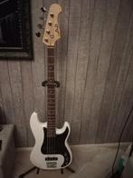Basgitaar j&d, Muziek en Instrumenten, Snaarinstrumenten | Gitaren | Bas, Ophalen of Verzenden, Zo goed als nieuw