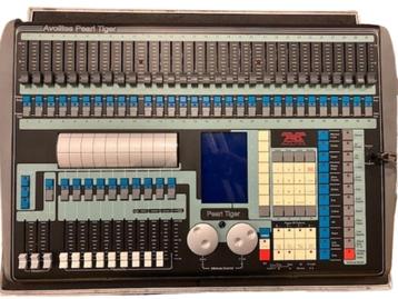 Lichttafel Avolites Pearl Tiger beschikbaar voor biedingen